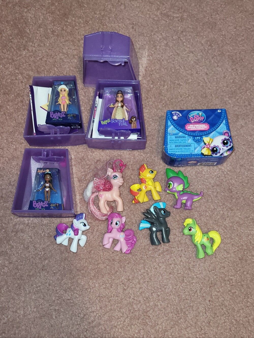 Girls Figurine Lot